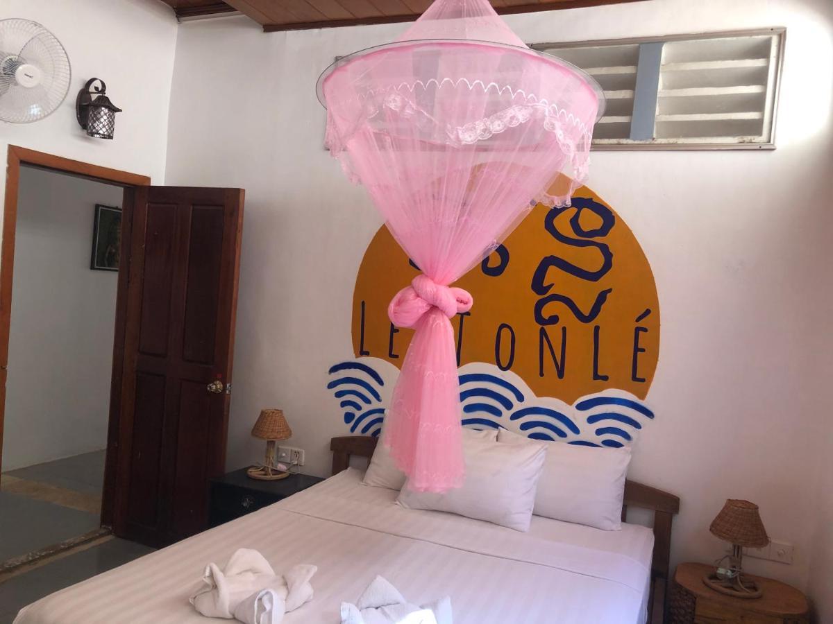 Nomad Guesthouse Кратьэх Экстерьер фото