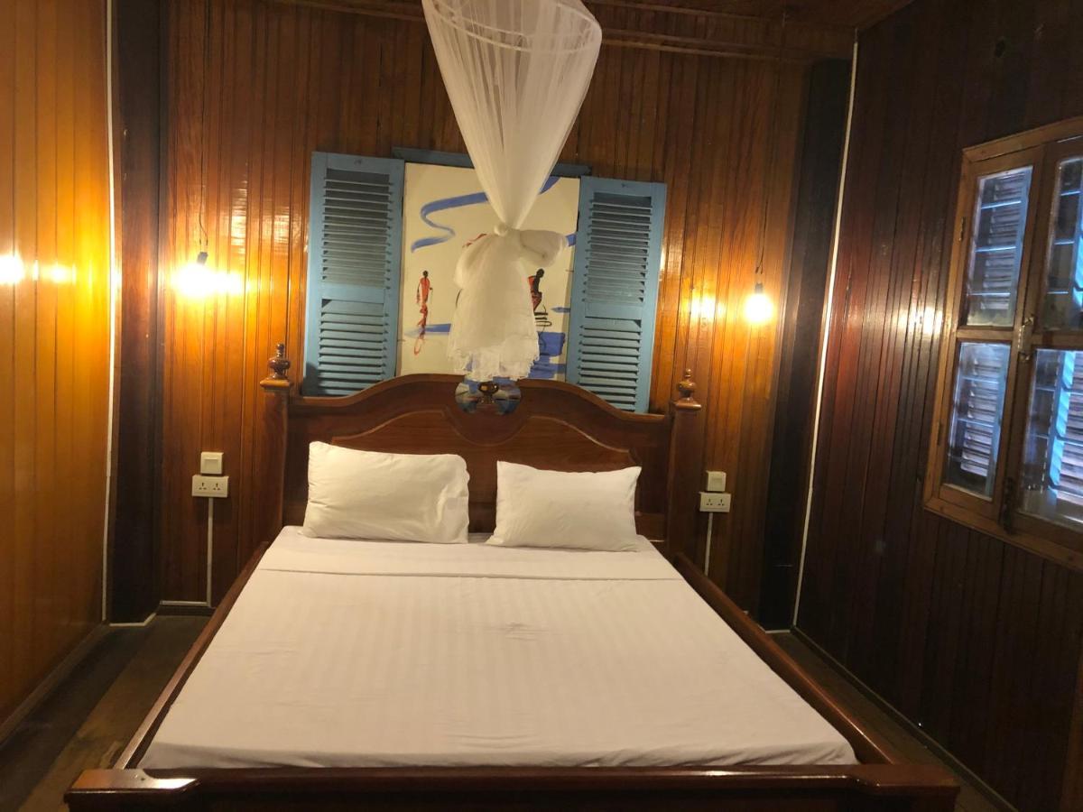 Nomad Guesthouse Кратьэх Экстерьер фото