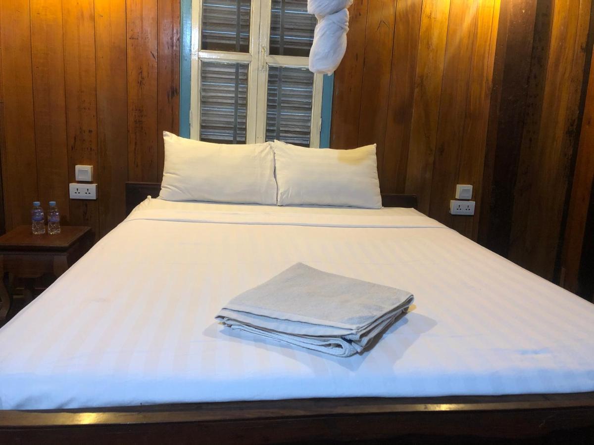 Nomad Guesthouse Кратьэх Экстерьер фото