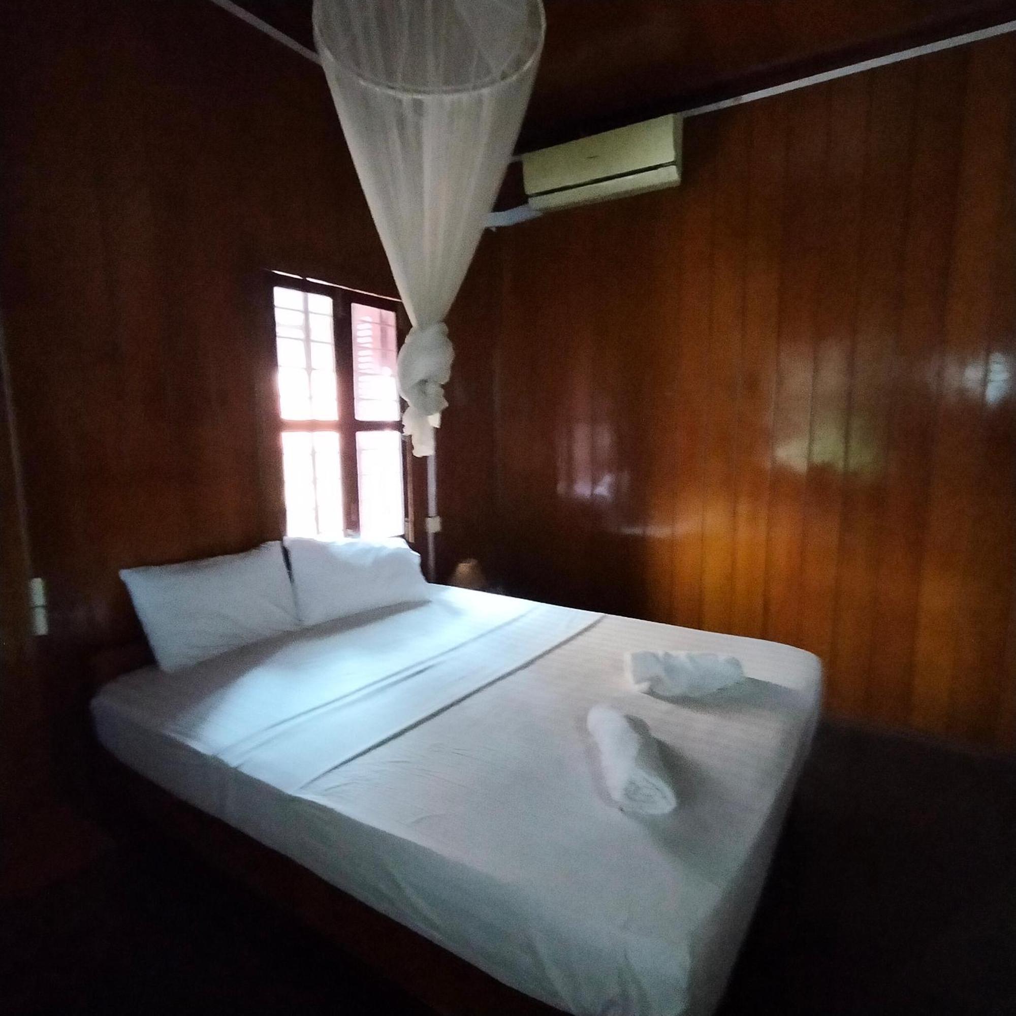 Nomad Guesthouse Кратьэх Экстерьер фото