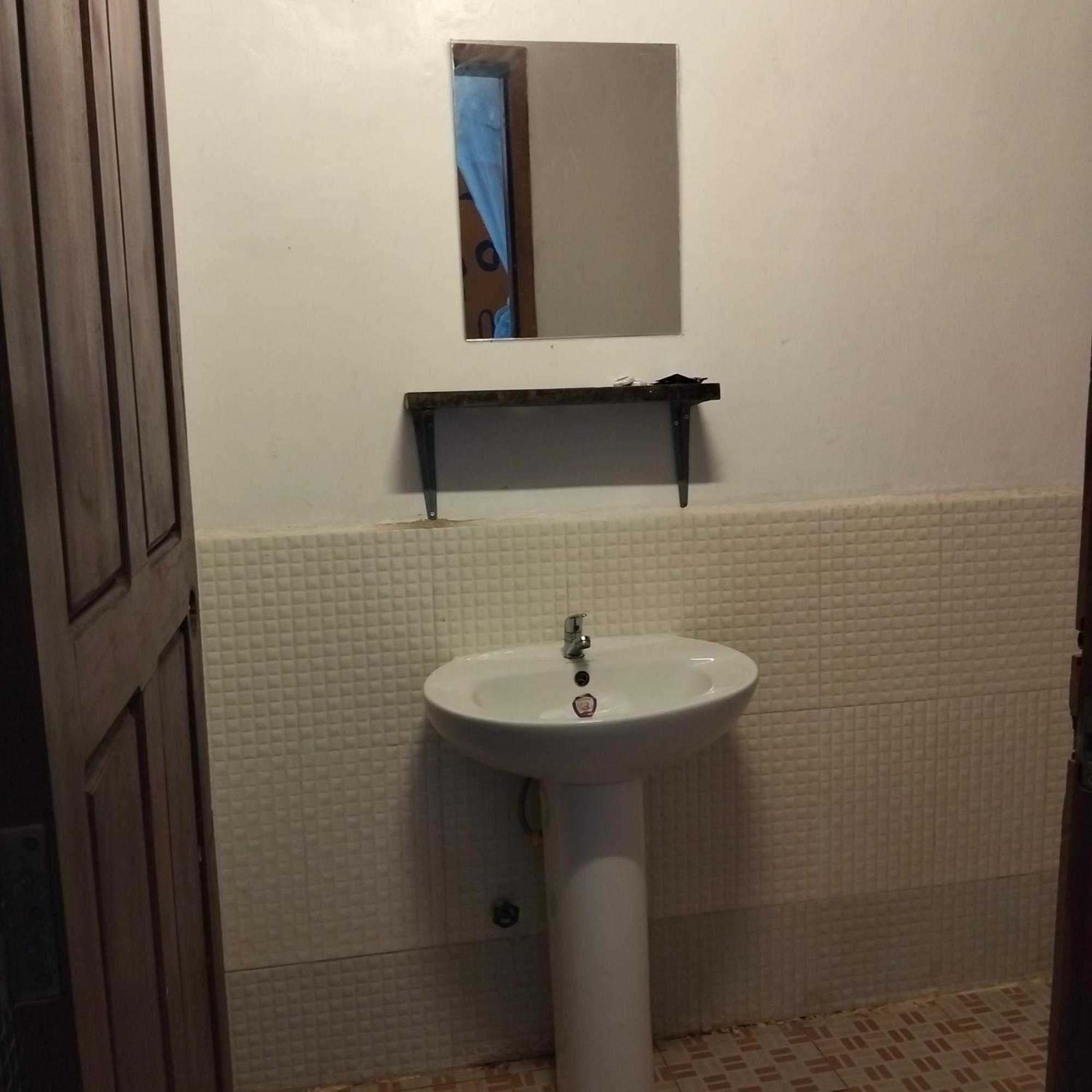 Nomad Guesthouse Кратьэх Экстерьер фото