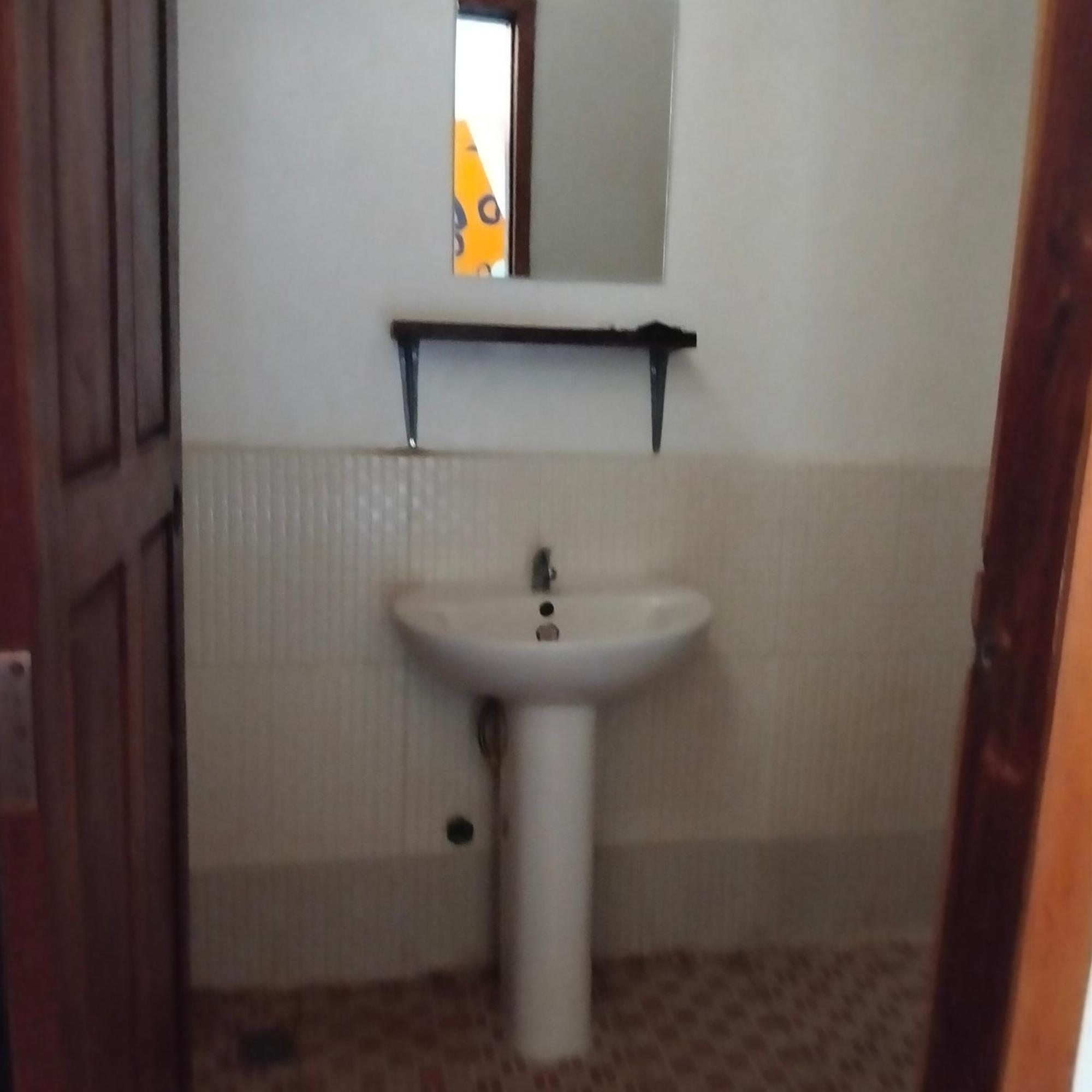 Nomad Guesthouse Кратьэх Экстерьер фото