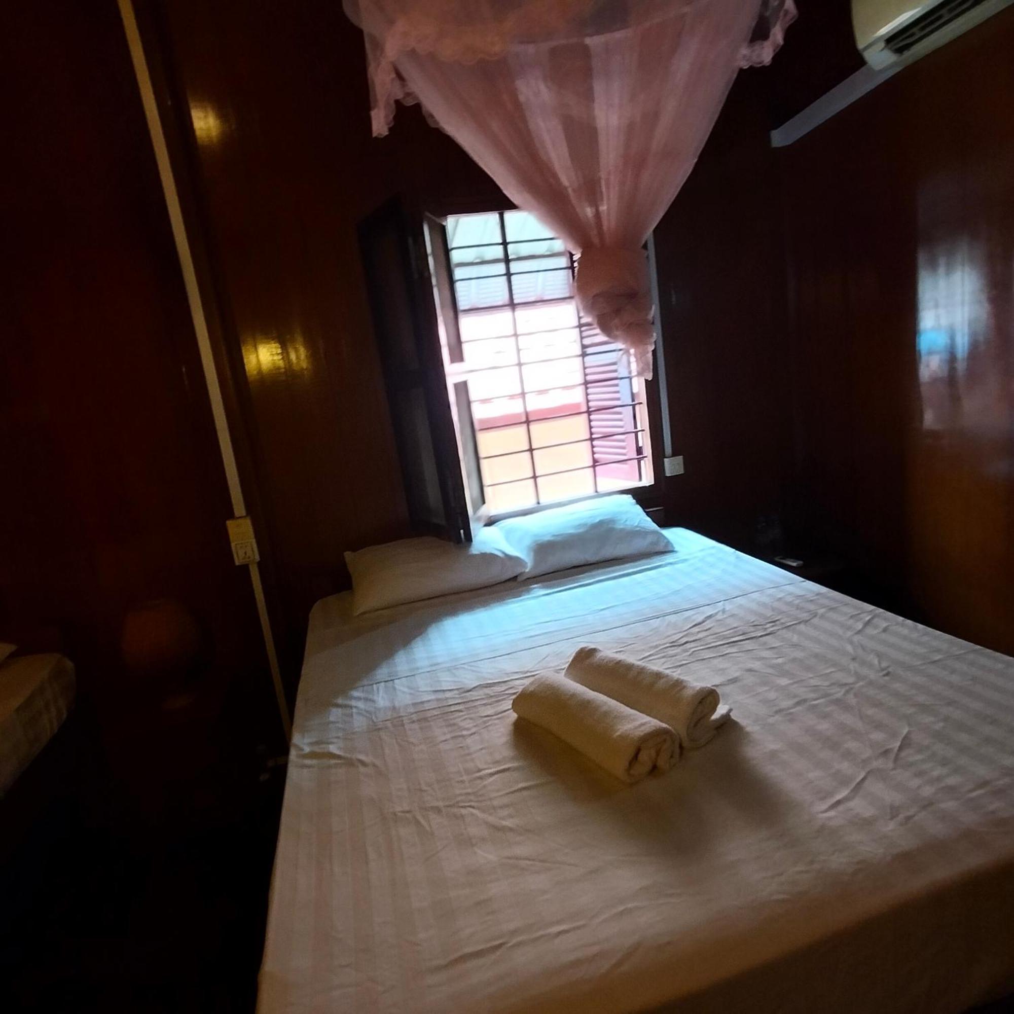Nomad Guesthouse Кратьэх Экстерьер фото